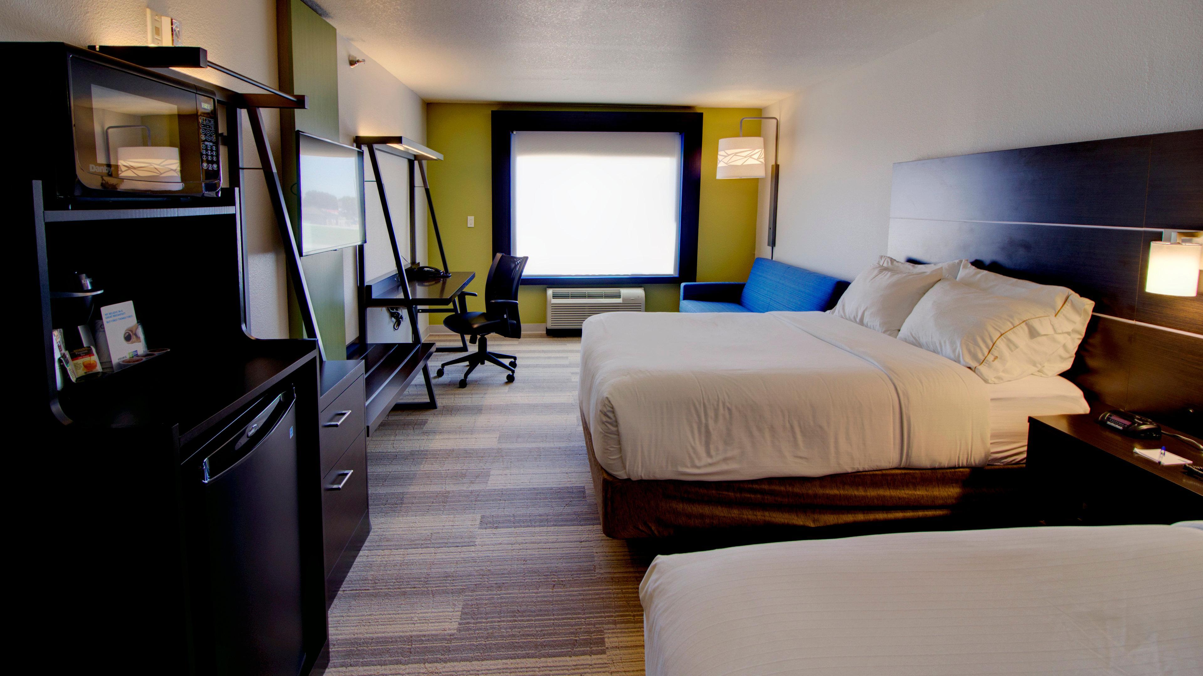 Holiday Inn Express & Suites Sioux Center By Ihg Exterior photo