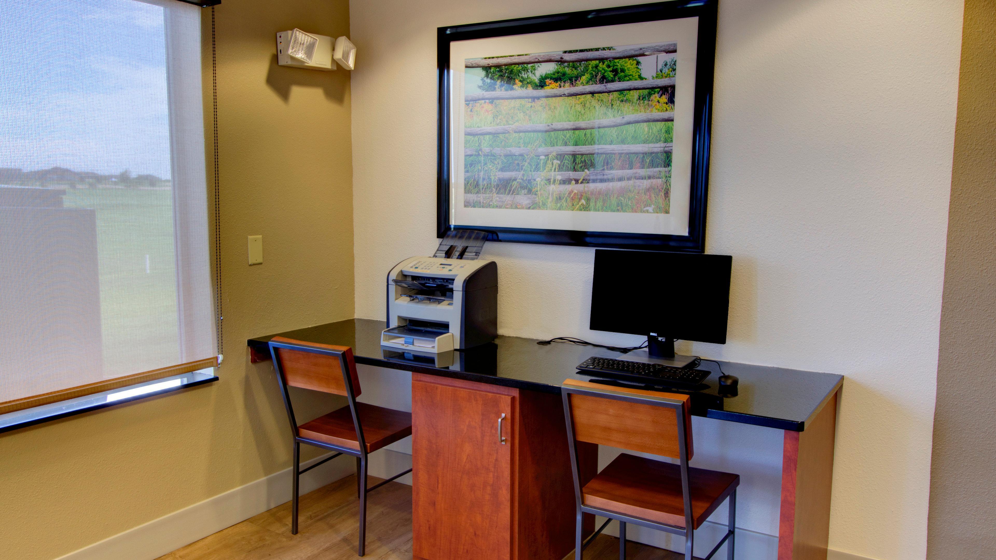 Holiday Inn Express & Suites Sioux Center By Ihg Exterior photo